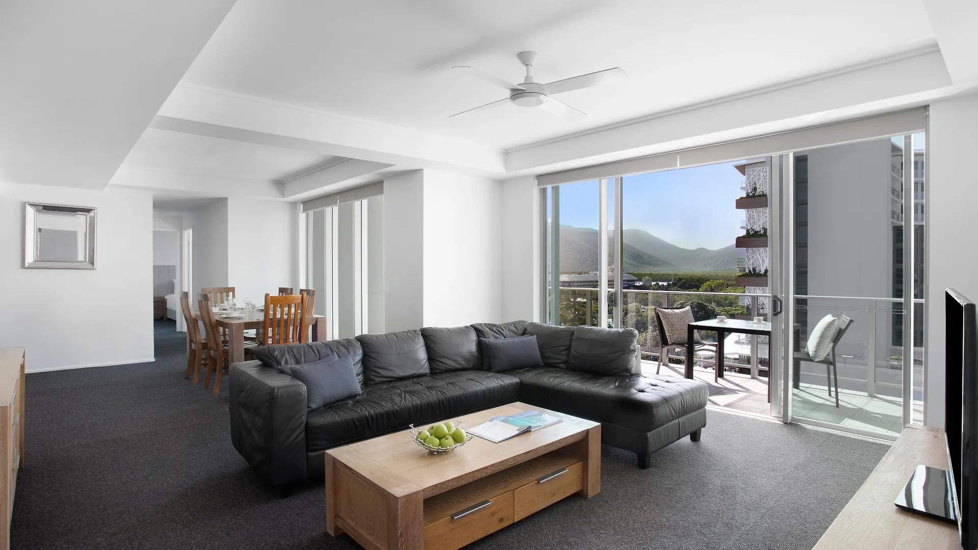 Mantra Trilogy Hotel Cairns 4*,